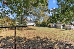 218 Beatrice Street photo 4