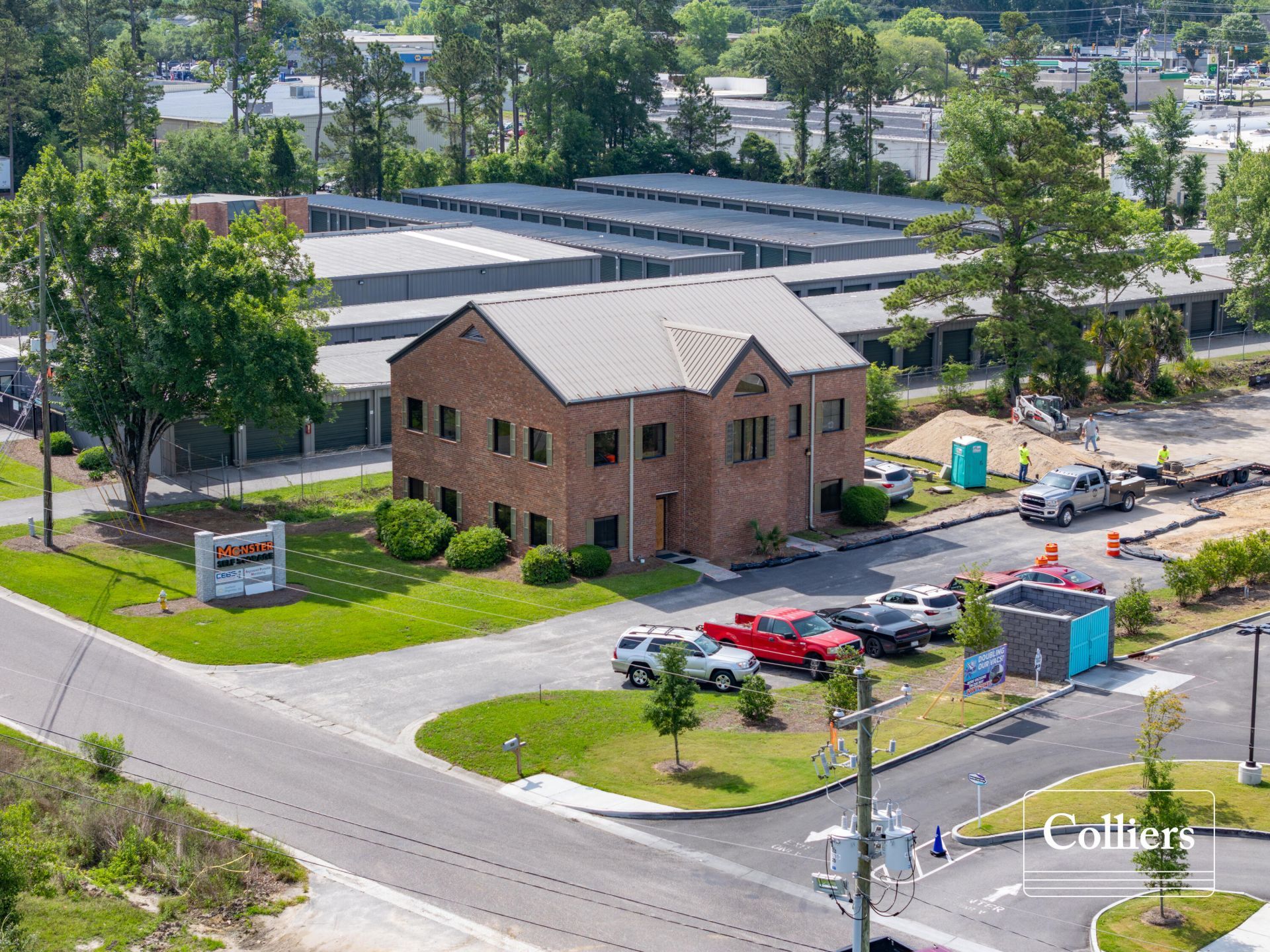 768 Travelers Boulevard Photo 5