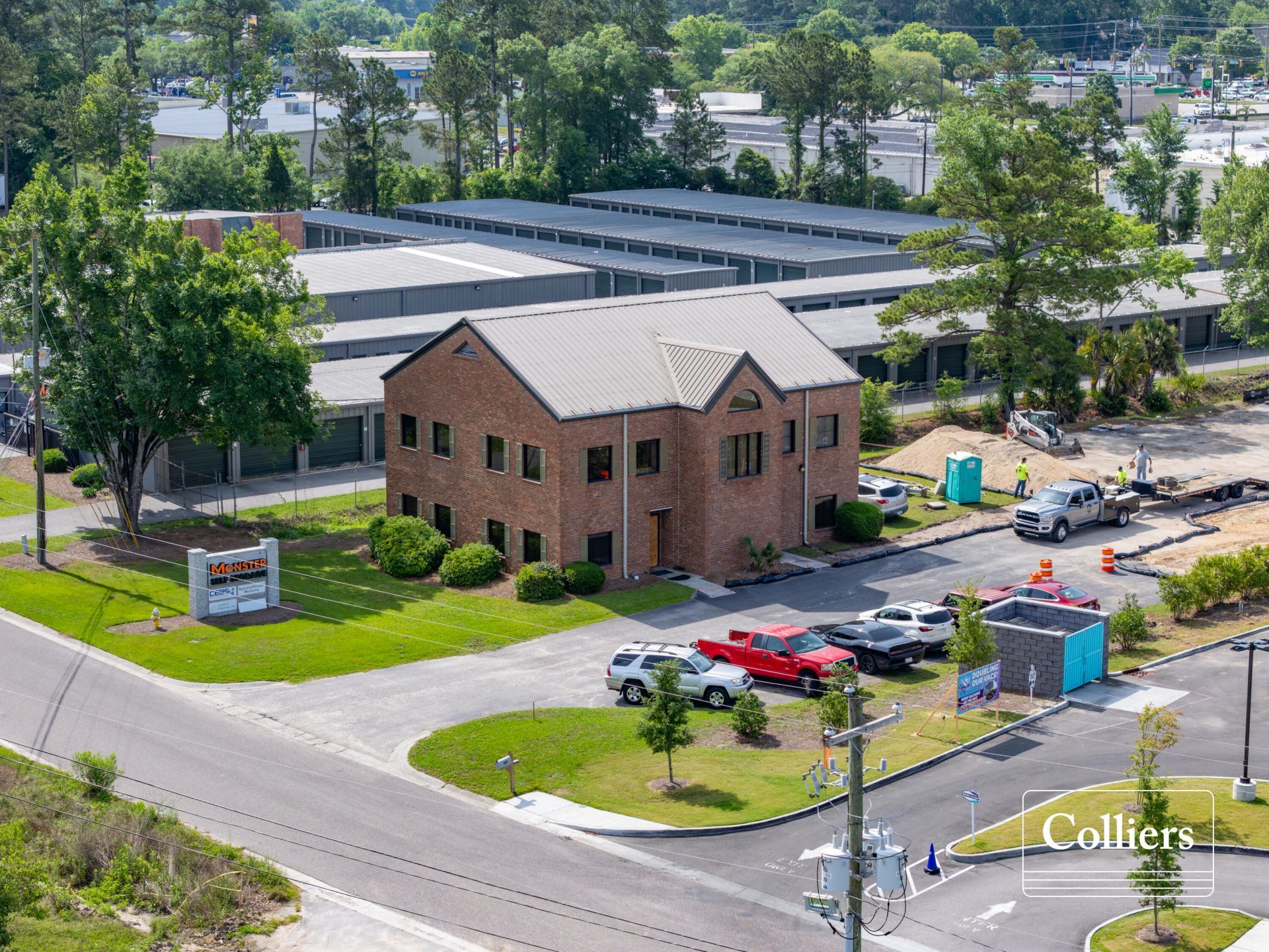 768 Travelers Boulevard Photo 6