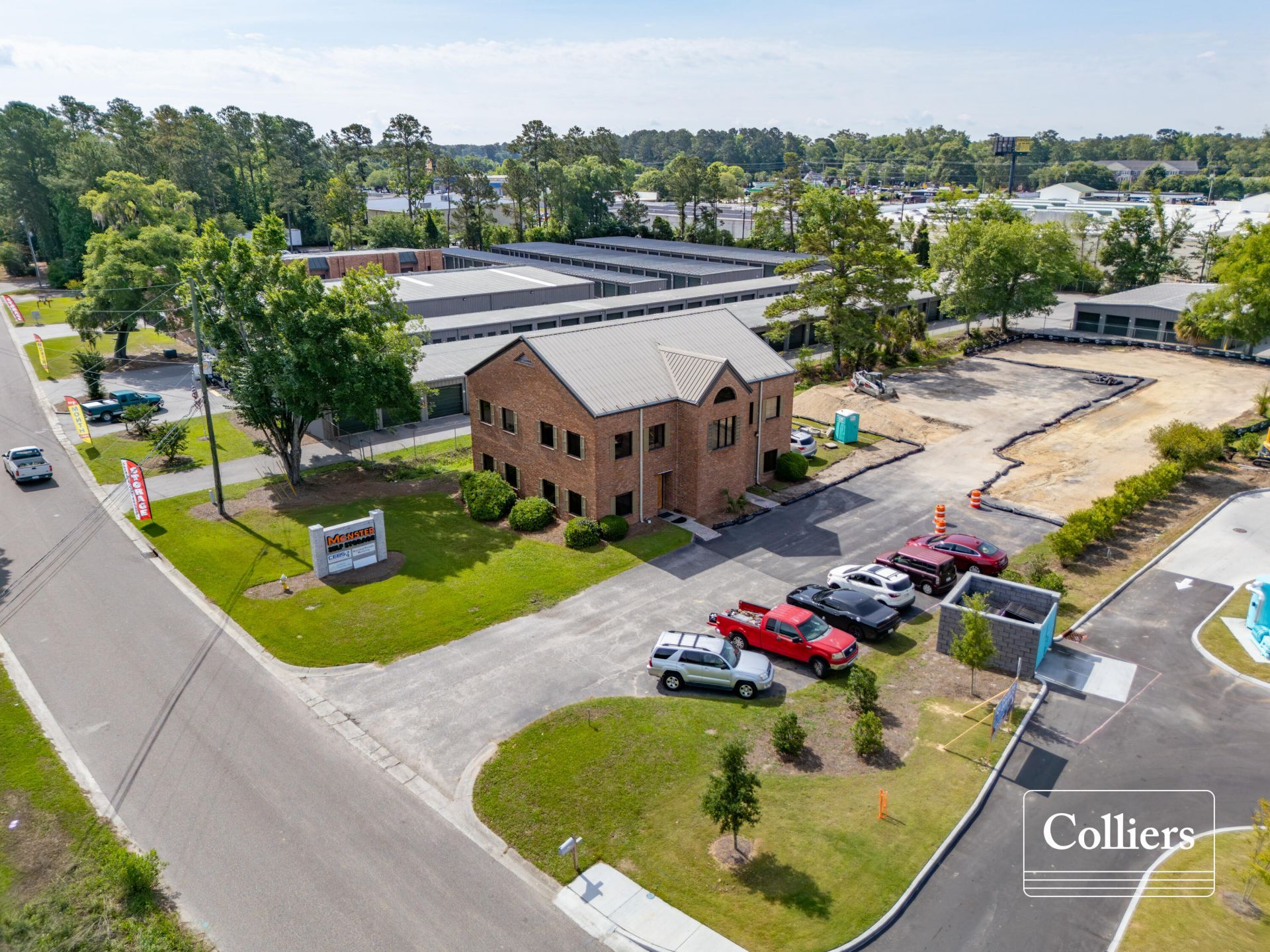 768 Travelers Boulevard Photo 7