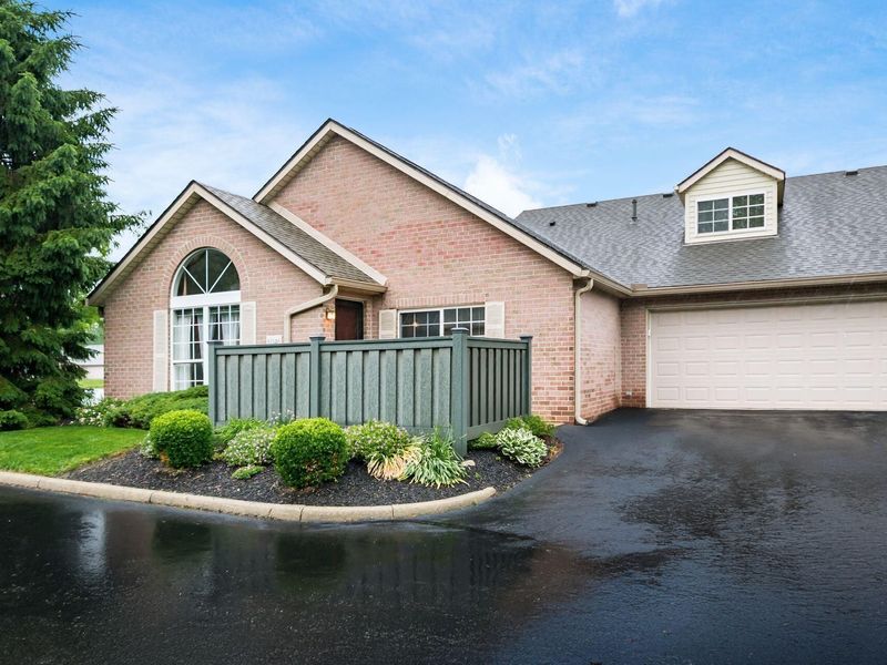 6046 Blendon Chase Drive , Westerville, OH 43081 Photo 3