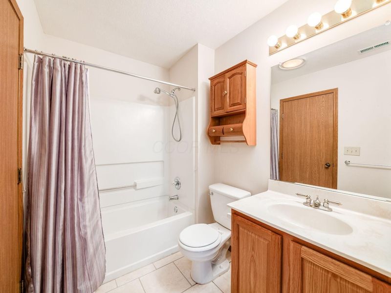 6046 Blendon Chase Drive , Westerville, OH 43081 Photo 32