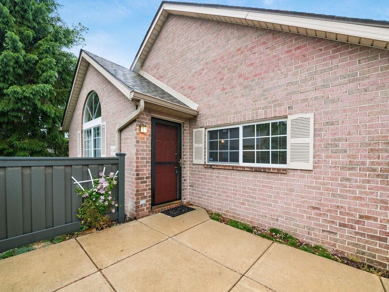 6046 Blendon Chase Drive , Westerville, OH 43081 Photo 5
