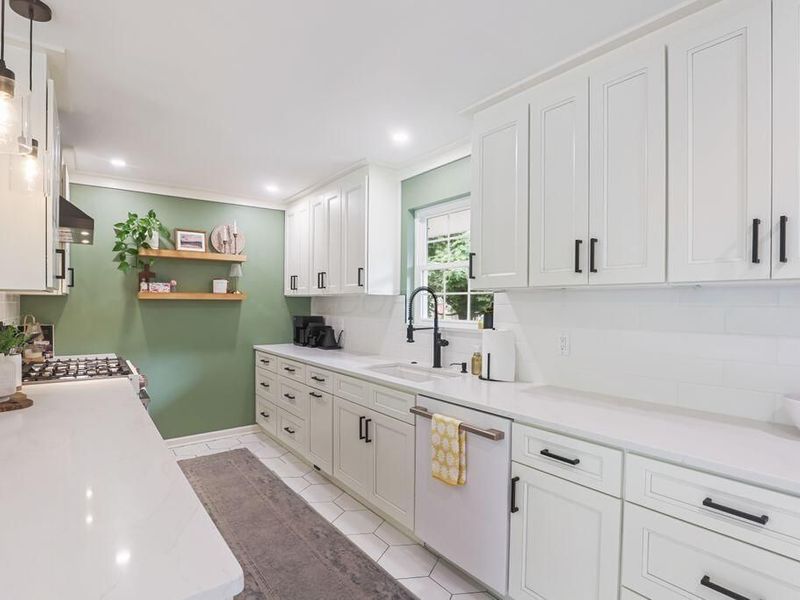 240 E Walnut Street , Westerville, OH 43081 Photo 18