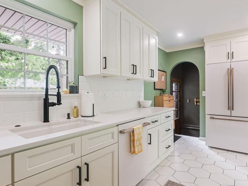 240 E Walnut Street , Westerville, OH 43081 Photo 23