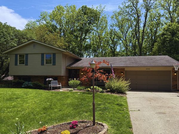 3765 Frostwood Drive , Dayton, OH 45430
