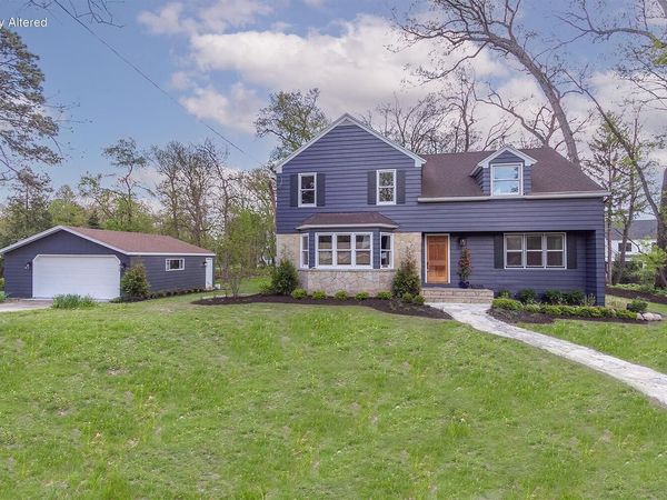 225 Waubun DRIVE, Fontana, WI 53125