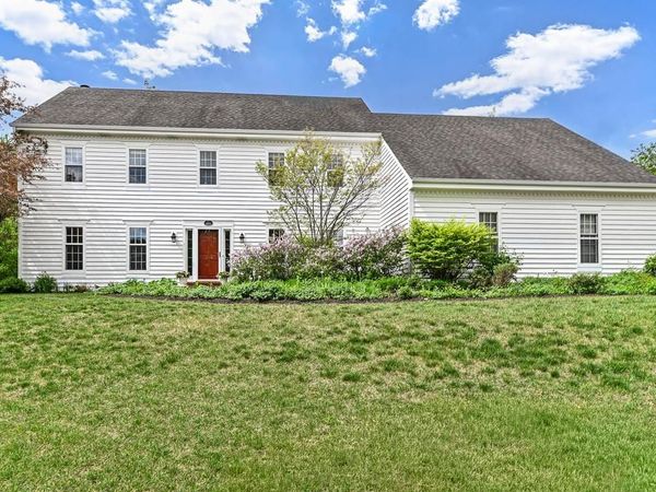 1706 Boulder COURT, Waukesha, WI 53189
