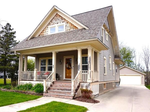 121 N Milwaukee STREET, Fredonia, WI 53021