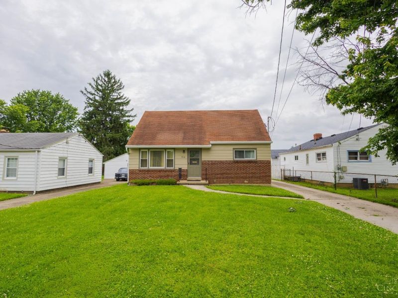 8341 Pippin Road, Colerain Township, OH 45239 Photo 2