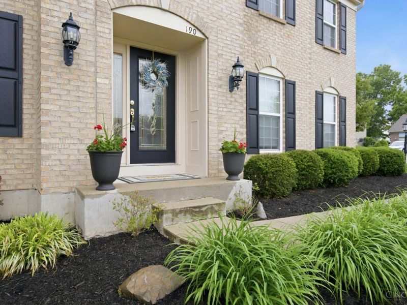 190 Keeneland Court, Monroe, OH 45050 Photo 2