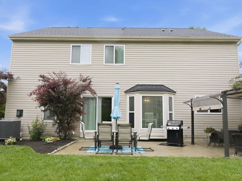 190 Keeneland Court, Monroe, OH 45050 Photo 3