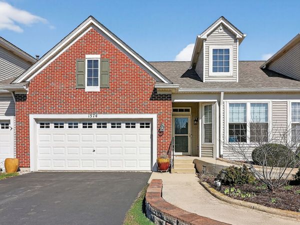 1574 SEDONA Avenue , Aurora, IL 60504