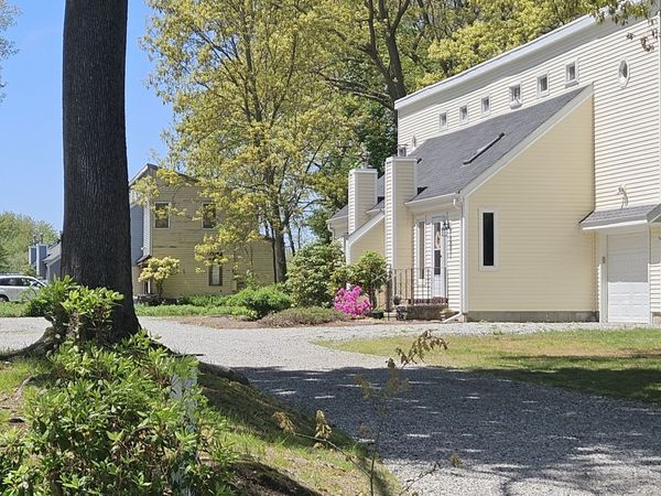 45-2 Broadway So, Westbrook, CT 06498