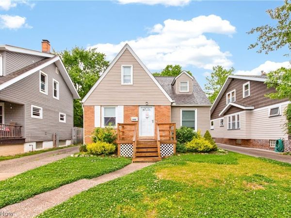 6806 Dartworth Drive , Parma, OH 44129