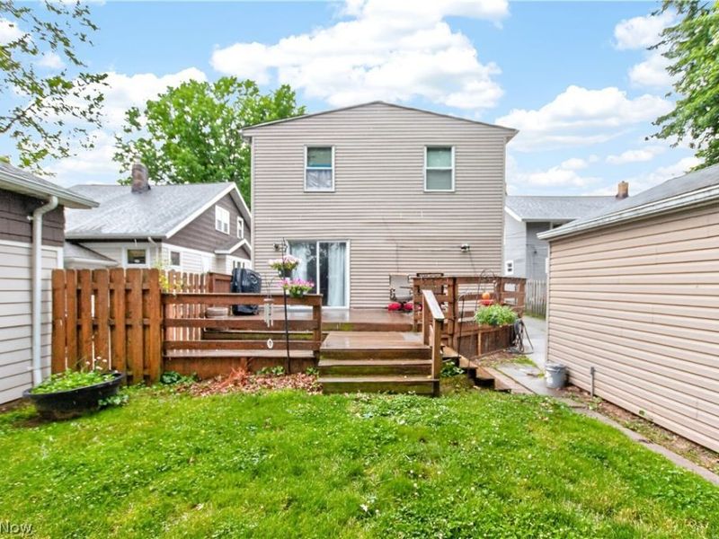 6806 Dartworth Drive , Parma, OH 44129 Photo 4