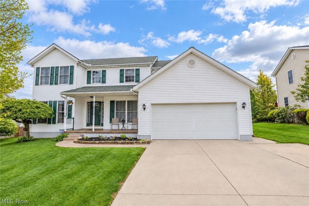 1009 Brittingham Drive, Ravenna, OH 44266 Main Photo