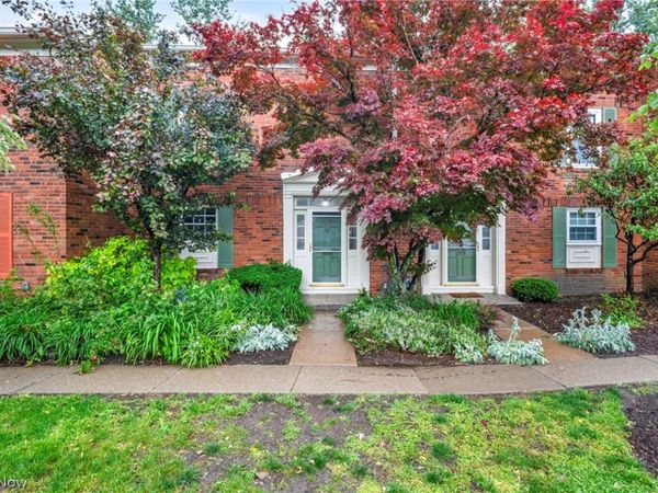 1015 Trevitt Circle N, Euclid, OH 44143