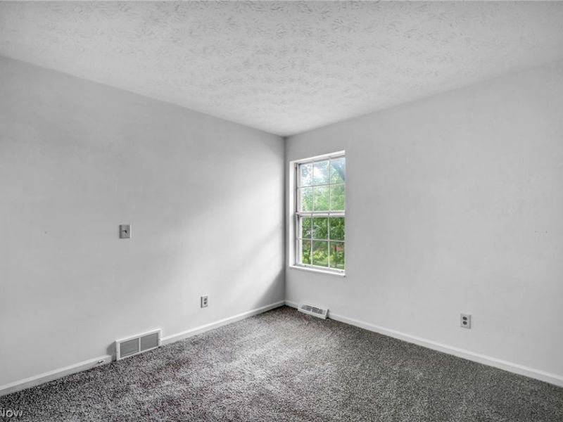 1015 Trevitt Circle N, Euclid, OH 44143 Photo 19