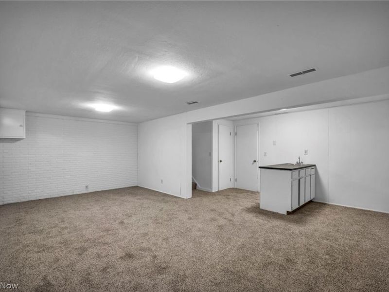 1015 Trevitt Circle N, Euclid, OH 44143 Photo 34