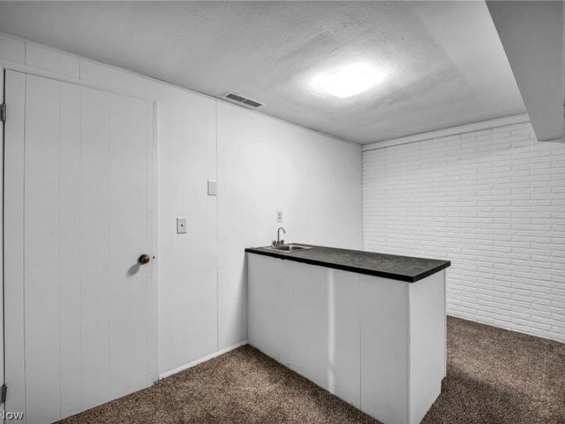 1015 Trevitt Circle N, Euclid, OH 44143 Photo 37