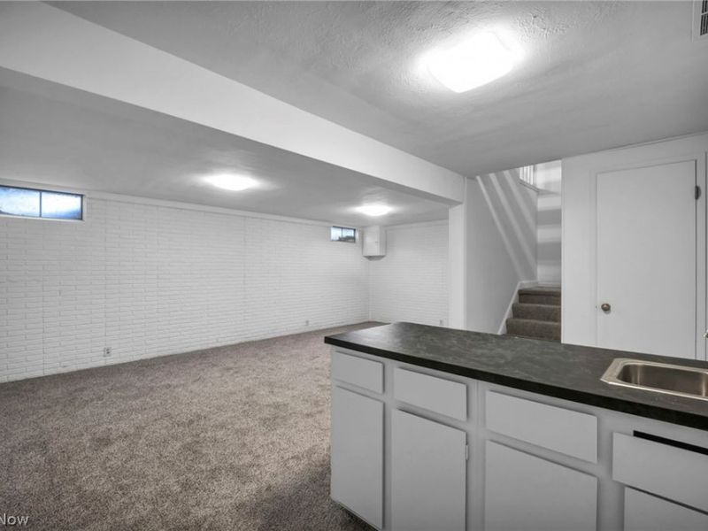 1015 Trevitt Circle N, Euclid, OH 44143 Photo 39