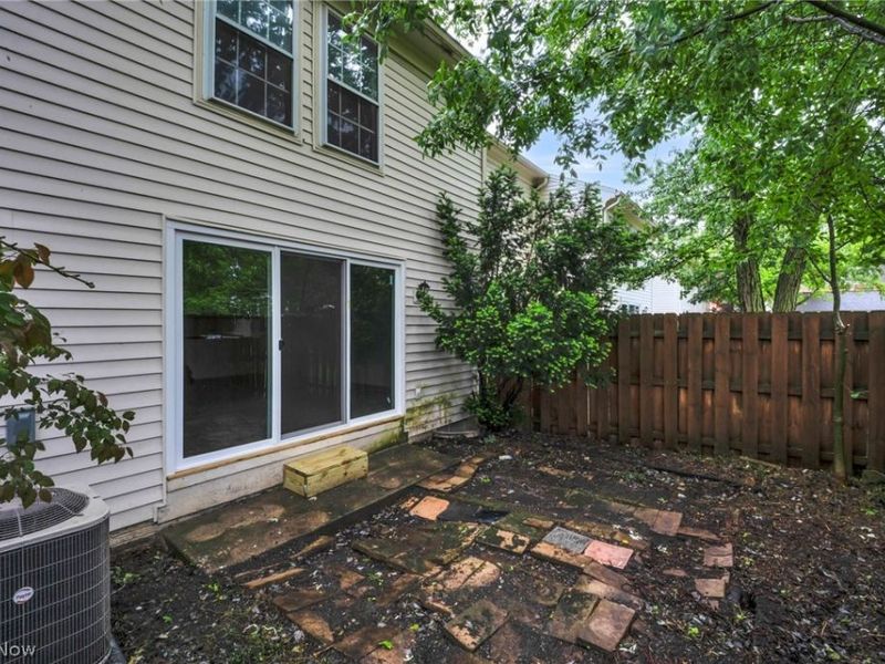 1015 Trevitt Circle N, Euclid, OH 44143 Photo 43