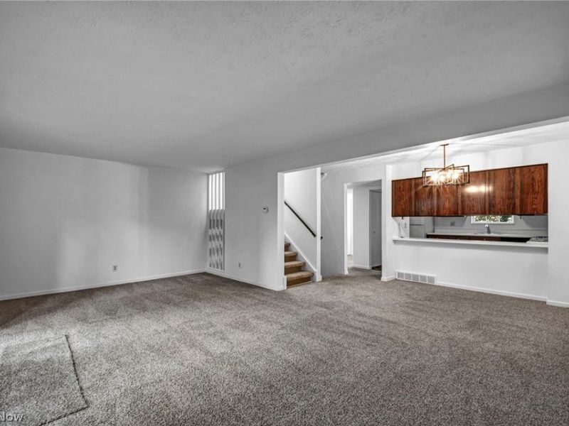 1015 Trevitt Circle N, Euclid, OH 44143 Photo 6