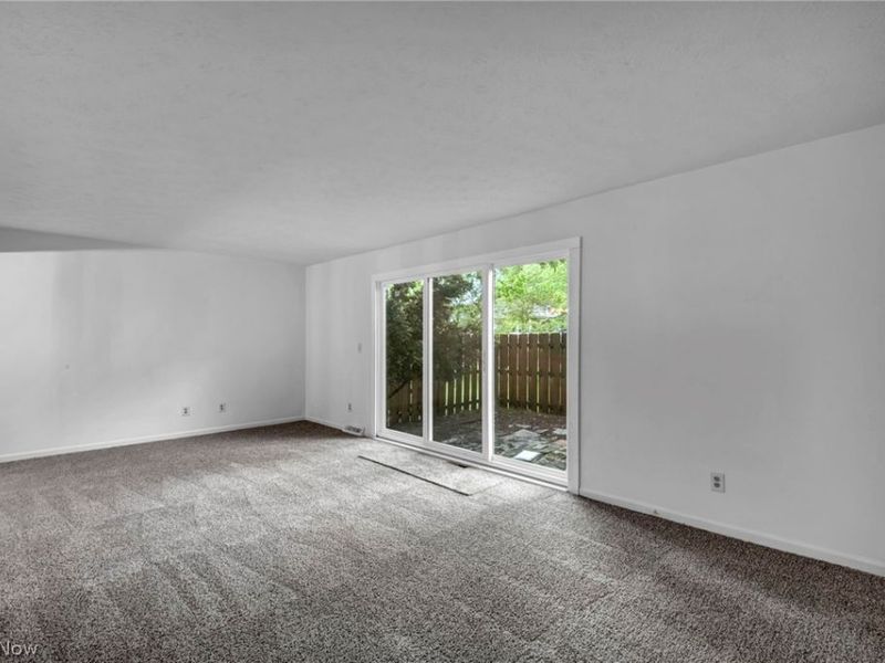 1015 Trevitt Circle N, Euclid, OH 44143 Photo 8