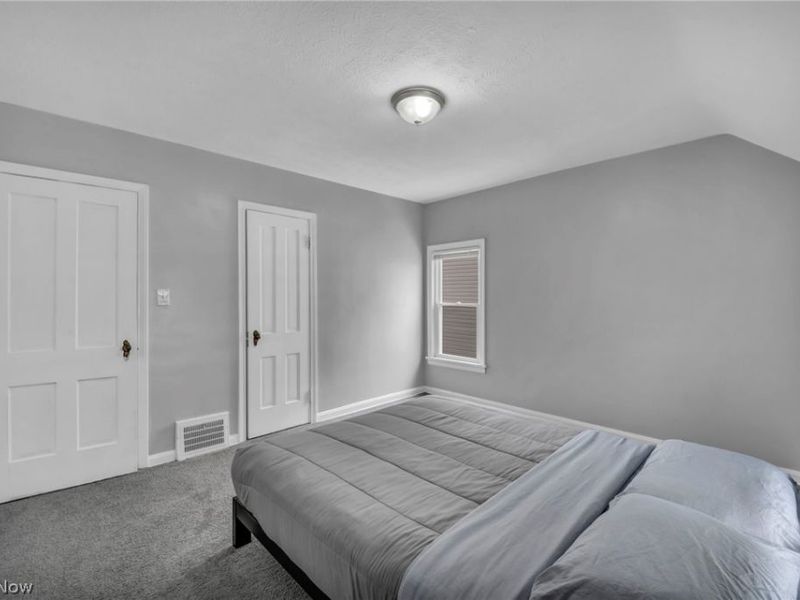 16911 Throckley Avenue , Cleveland, OH 44128 Photo 30