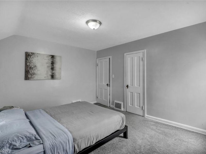 16911 Throckley Avenue , Cleveland, OH 44128 Photo 32