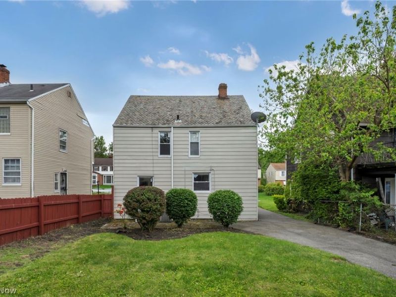 16911 Throckley Avenue , Cleveland, OH 44128 Photo 35