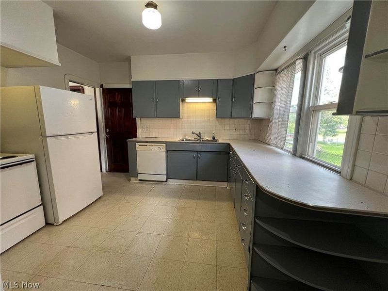 5406 Theota Avenue , Parma, OH 44129 Photo 11