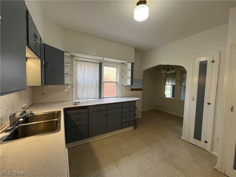 5406 Theota Avenue , Parma, OH 44129 Photo 14
