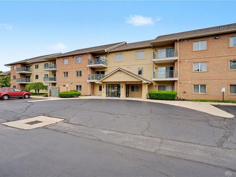 3170 E Stroop Road, Unit 304, Kettering, OH 45440 Photo 1