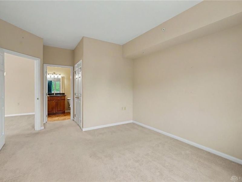 3170 E Stroop Road, Unit 304, Kettering, OH 45440 Photo 12