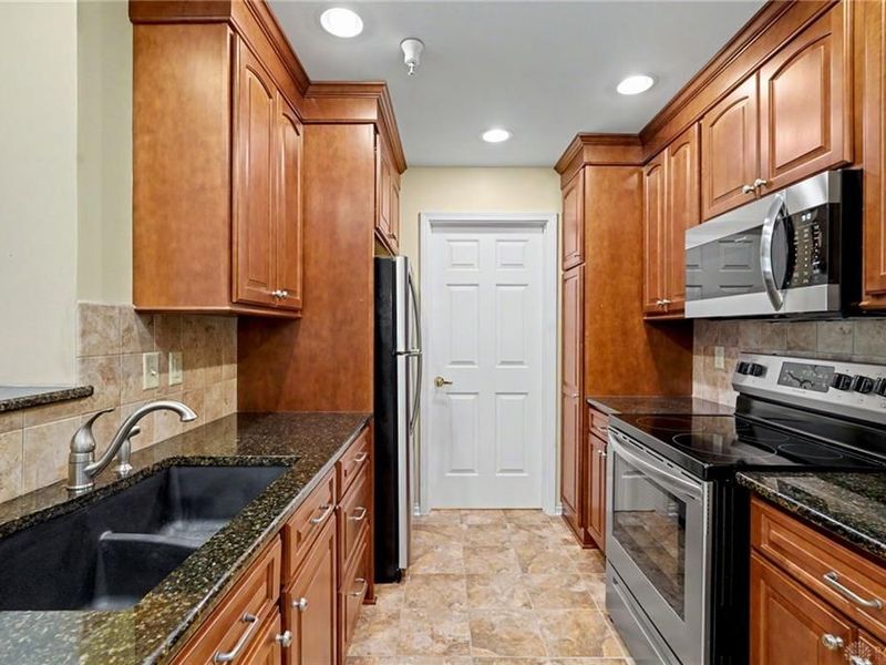 3170 E Stroop Road, Unit 304, Kettering, OH 45440 Photo 23