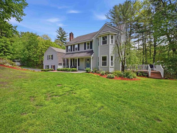 7 Stony Point Drive, Londonderry, NH 03053