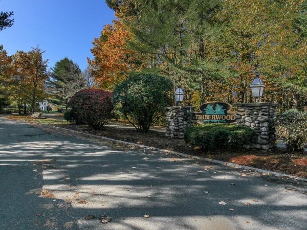 3 Timberwood Drive, Unit 207, Goffstown, NH 03045