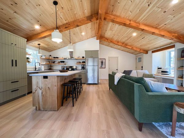 15 Abenaki Avenue, Conway, NH 03813