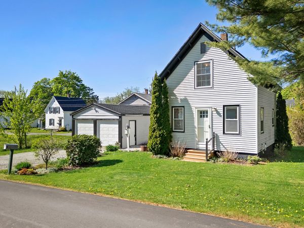 30 Admontem Avenue , Rockland, ME 04841