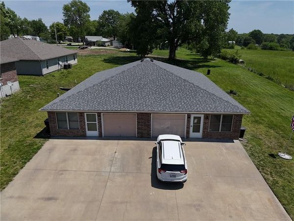 2907 Elm Street, Higginsville, MO 64037