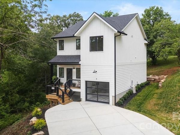 8 Wildwood Park Knoll , Weaverville, NC 28787