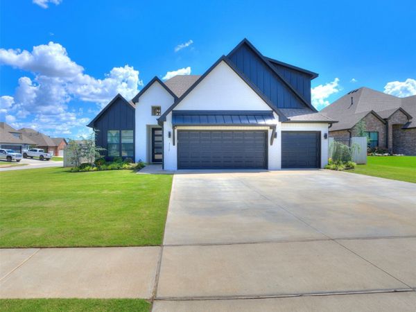 3117 W Van Buren Court S, Broken Arrow, OK 74011