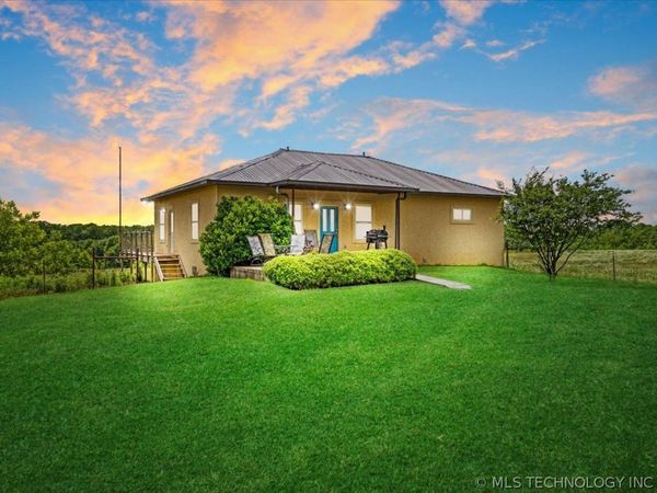 748 Bloomfield Road, Hendrix, OK 74741