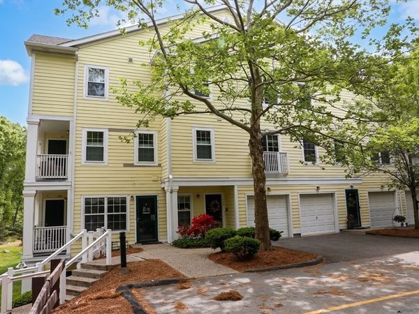 713 Gazebo Circle, Unit 713, Reading, MA 01867