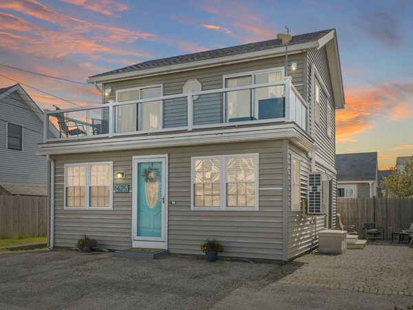 425 N End Blvd, Salisbury, MA 01952
