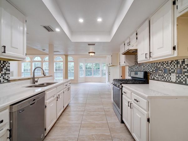 10509 Doering LN, Austin, TX 78750
