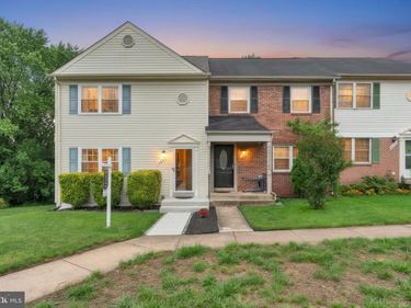 8683 POINT OF WOODS DRIVE, MANASSAS, VA 20110