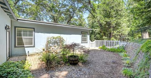6564 Green Leaf Ln, Foresthill, CA 95631 Photo